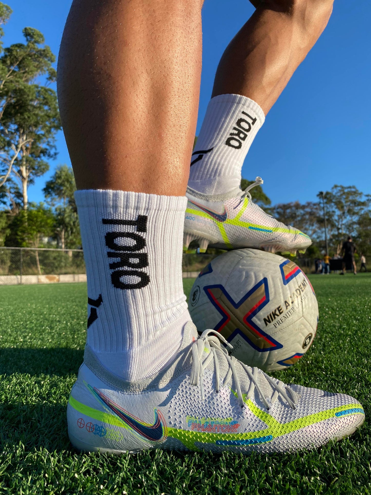 Toro Grip Socks - White